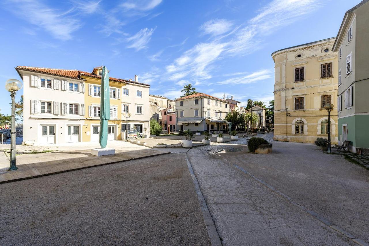 Urban Loft Old Town Apartman Porec