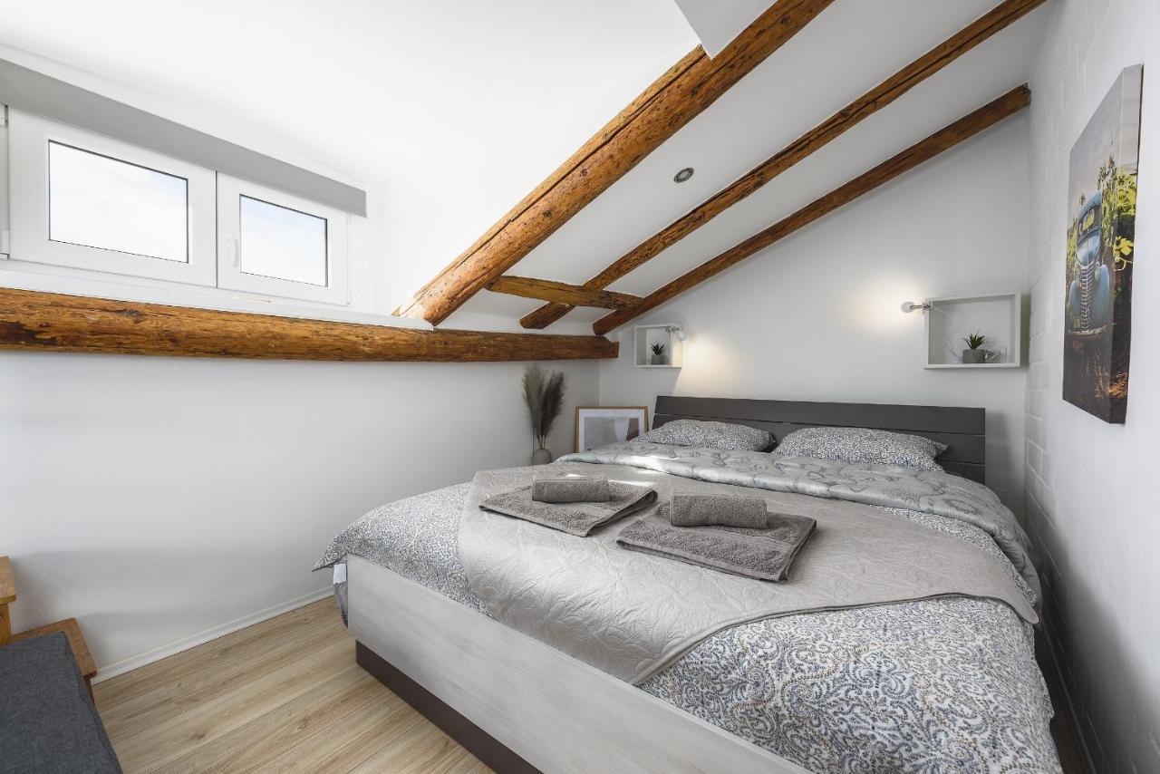 Urban Loft Old Town Apartment Poreč